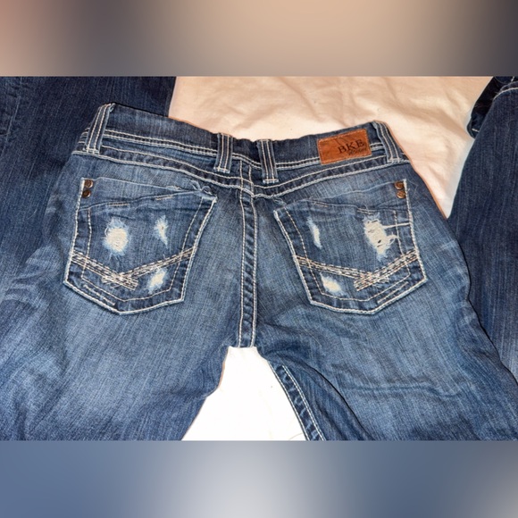 BKE Distressed low rise flare Jeans 29L - Picture 3 of 3